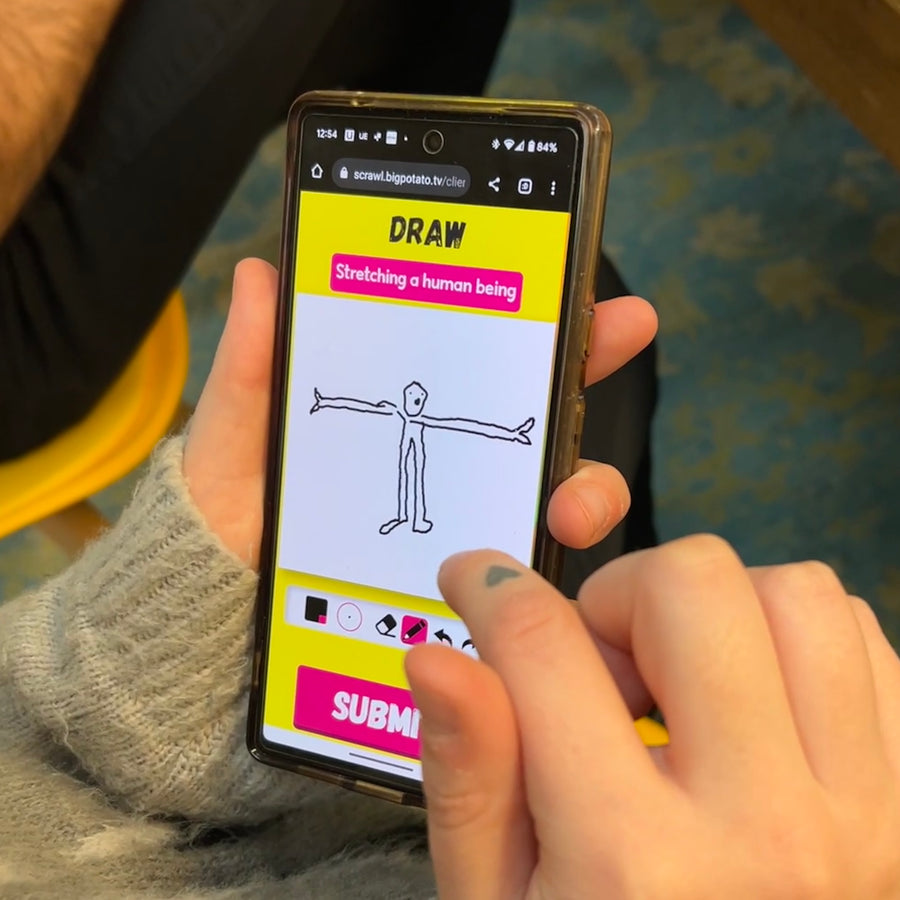 Someone playing Scrawl on Game City drawing